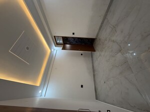 Room in 3 BHK Builder Floor at Sarfabad Village – for Sale