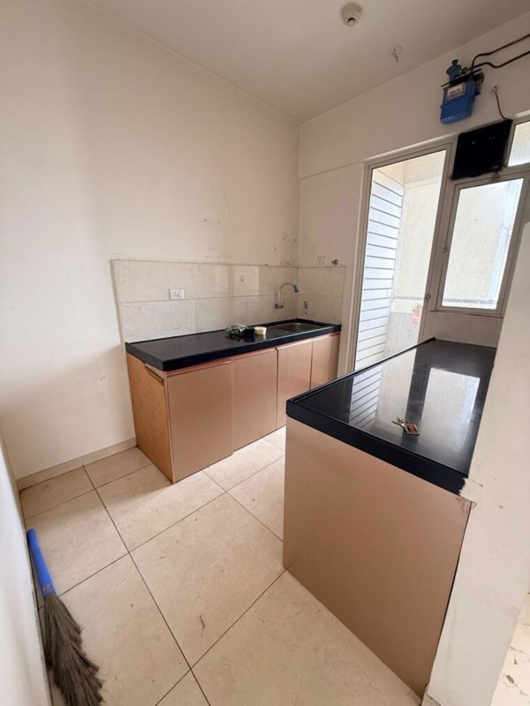 Kitchen, mahindra-antheia 2 Bedroom 680 Sq.Ft. Apartment In Pimpri Pune 10614417