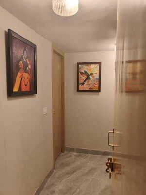Room in 2 BHK Apartment at Safdarjung Enclave – for Rent