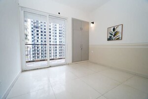 Room in 2 BHK Apartment at Alpine AIGIN Royal, Sector 1 Greater Noida – for Sale