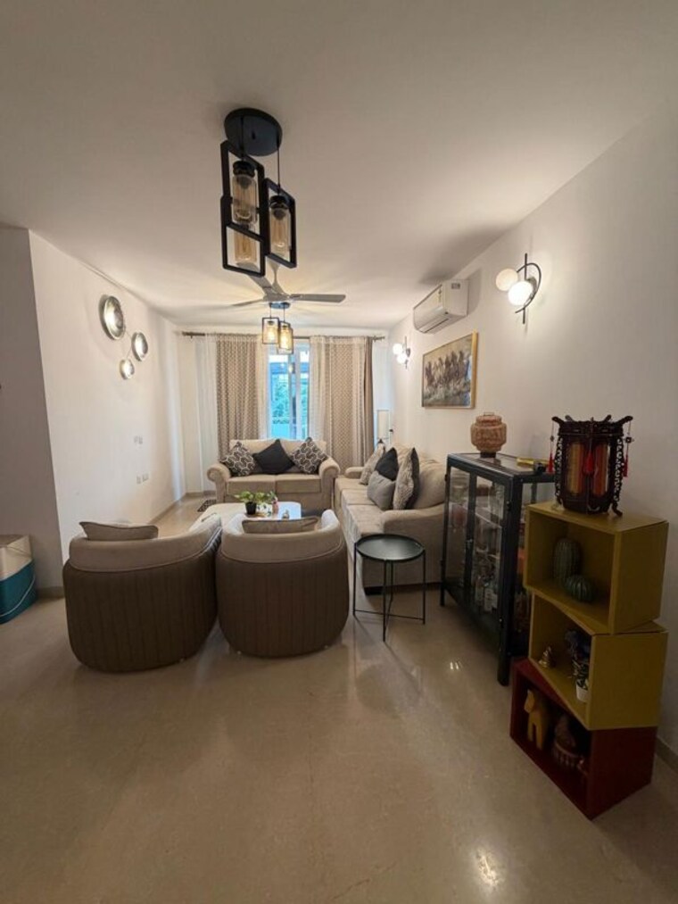 Living Room, dlf phase ii 3 Bedroom 2655 Sq.Ft. Builder Floor In Dlf Phase ii Gurgaon 10614428