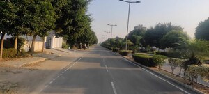  Plot – Exterior View View at DLF Central Square, North Mullanpur - for Sale