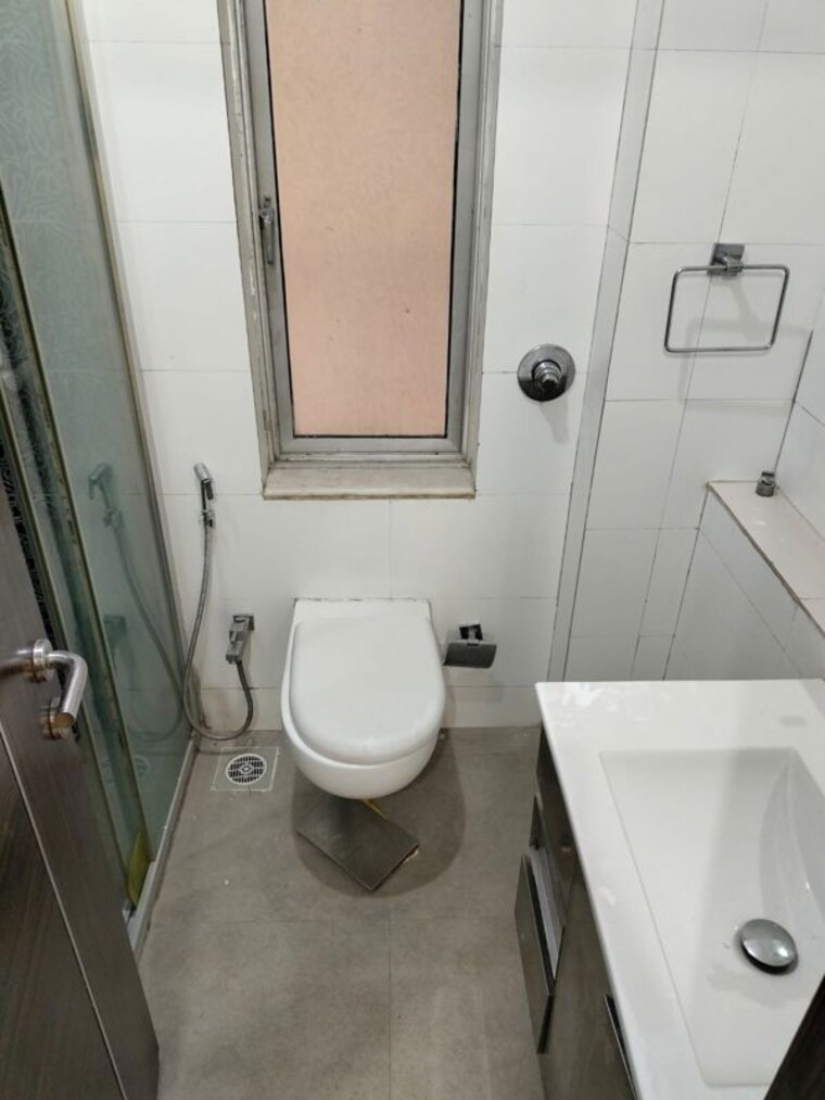 Bathroom, soham-tropical-lagoon 2 Bedroom 860 Sq.Ft. Apartment In Ghodbunder Road Thane 10614478