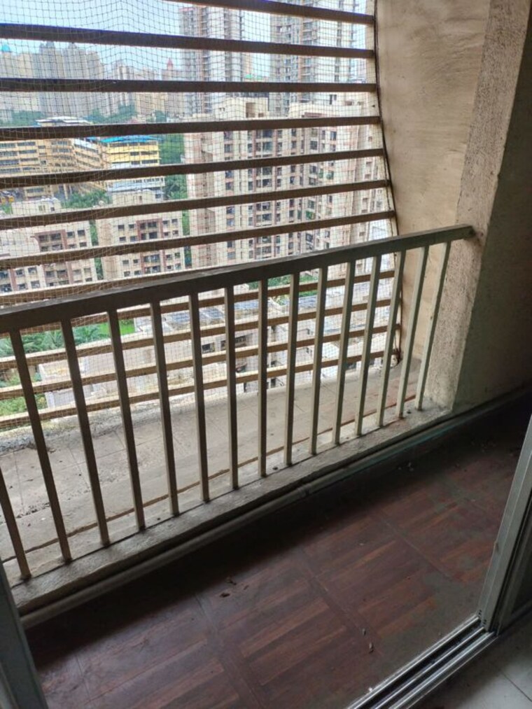 Balcony, soham-tropical-lagoon 2 Bedroom 860 Sq.Ft. Apartment In Ghodbunder Road Thane 10614478