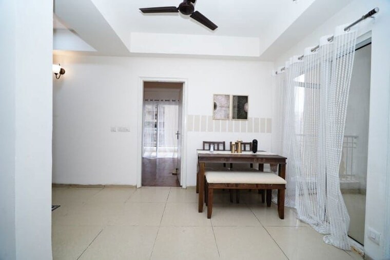  Parking, ajnara-homes 2 Bedroom 880 Sq.Ft. Apartment In Sector 16b Greater Noida Greater Noida 10614472