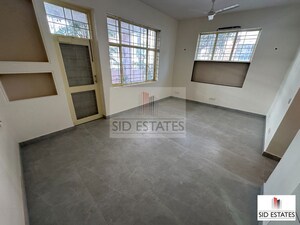 Room in 3 BHK Apartment at Greater Kailash I – for Rent