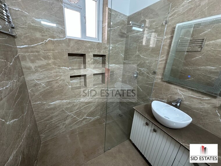 Bathroom, greater kailash i 3 Bedroom 2000 Sq.Ft. Apartment In Greater Kailash I Delhi 10614493