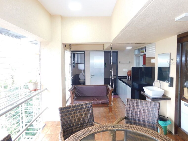 Team Area, vijay-kunj-chs 5 Bedroom 1900 Sq.Ft. Penthouse In Santacruz East Mumbai 10614490