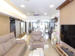 Living Room in 5 BHK Penthouse at Vijay Kunj CHS, Santacruz East – for Rent