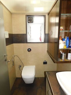 5 BHK + Prayer Room,Servant Room,Study Room,Extra Room Penthouse For Rent in Vijay Kunj CHS