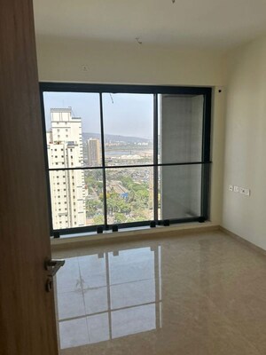 Room in 2 BHK Apartment at Dosti Eastern Bay Phase 2, Wadala – for Rent