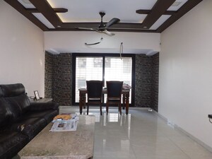Living Room in 3 BHK Apartment at Chembur – for Rent