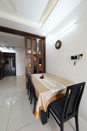 Team Area in 3 BHK Apartment at Motera – for Sale