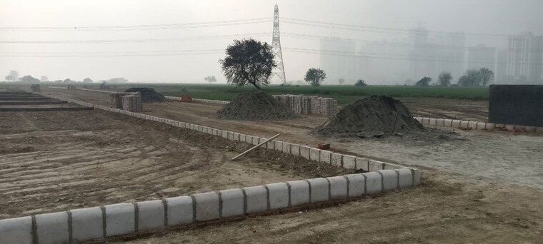 undefined, noida central  150 Sq.Yd. Plot In Noida Central Noida 10614496