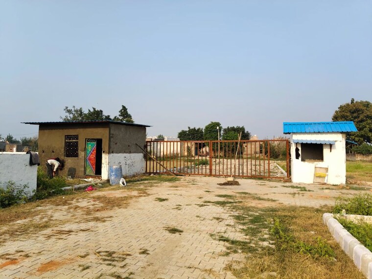 Exterior View, noida central  150 Sq.Yd. Plot In Noida Central Noida 10614496