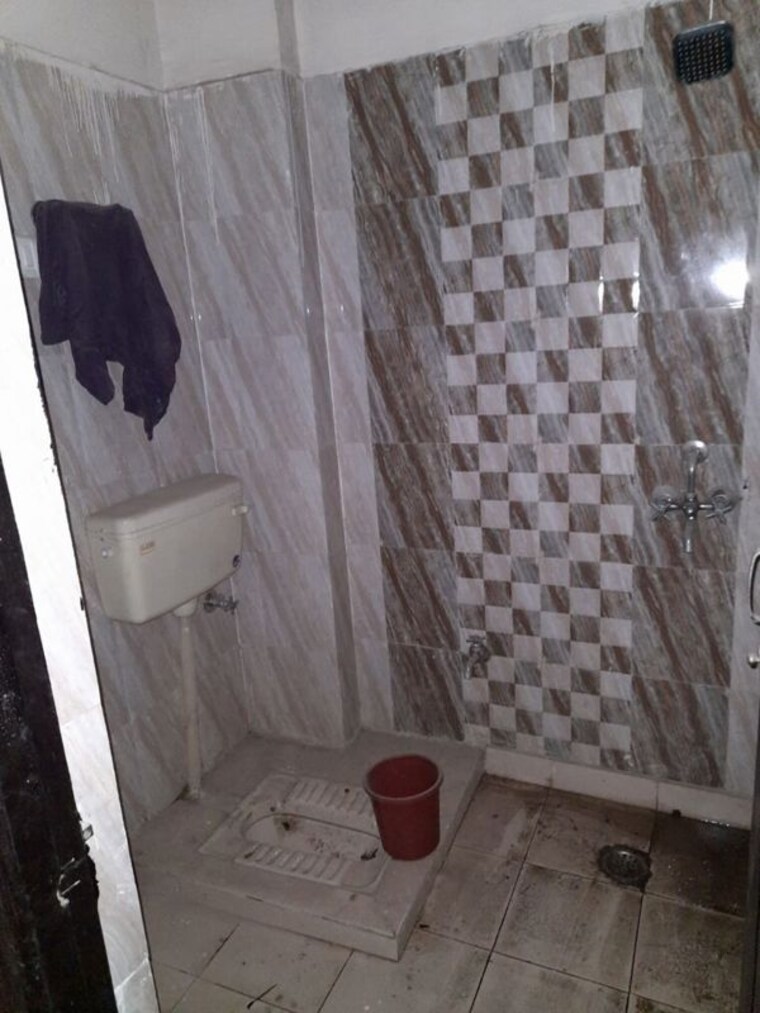 Bathroom, rajendra nagar 3 Bedroom 1362 Sq.Ft. Builder Floor In Rajendra Nagar Ghaziabad 10614500