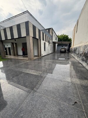 4 BHK Independent House For Rent in Sainik Farm