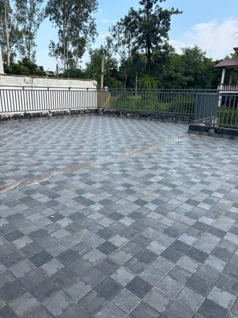 Balcony, sainik farm 4 Bedroom 1200 Sq.Ft. Independent House In Sainik Farm Delhi 10614557