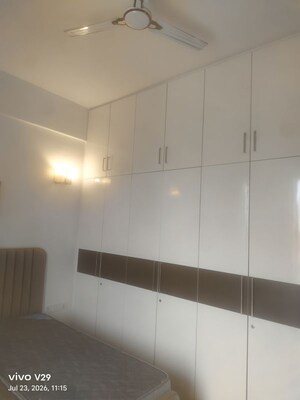 Furnished Amenities in 5 BHK Villa at Unitech Uniworld Resorts-The Residences, Sector 33 – for Rent