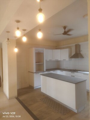 Bathroom in 5 BHK Villa at Unitech Uniworld Resorts-The Residences, Sector 33 – for Rent