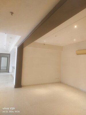 5 BHK Villa For Rent in Unitech Uniworld Resorts-The Residences, Sector 33