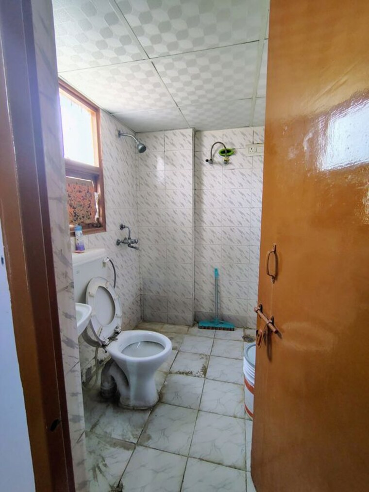Bathroom, adore-happy-homes 3 Bedroom 650 Sq.Ft. Apartment In Sector 86 Faridabad 10614585