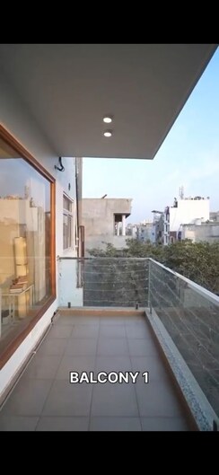 3 BHK + Servant Room Builder Floor For Sale in Sushant Lok II