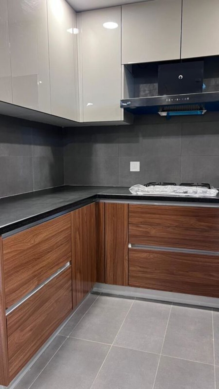 Kitchen, bestech-park-view-altura 3 Bedroom 2150 Sq.Ft. Apartment In Sector 79 Gurgaon 10614595