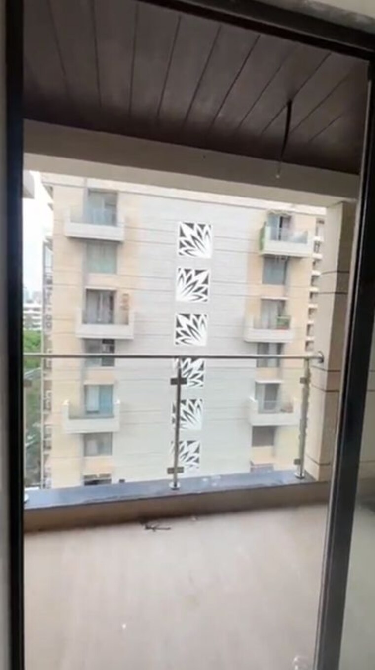 Balcony, chembur 3 Bedroom 1000 Sq.Ft. Apartment In Chembur Mumbai 10614576