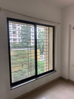 Room in 2 BHK Apartment at Kalpataru Splendour, Wakad – for Sale