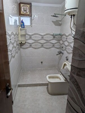 Bathroom in 4 BHK Apartment at Supertech Estate, Vaishali Sector 9 – for Rent