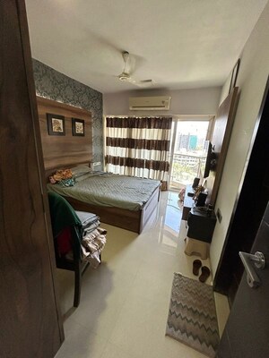 Bedroom in 3 BHK Apartment at Chembur – for Rent