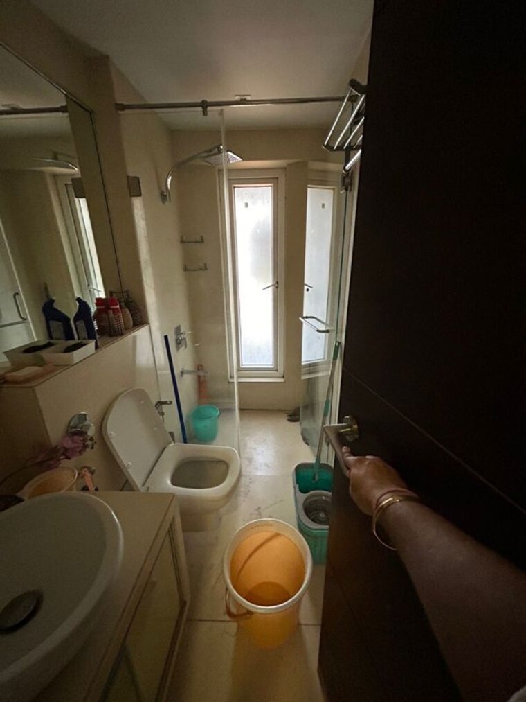 Bathroom, chembur 3 Bedroom 1560 Sq.Ft. Apartment In Chembur Mumbai 10614533
