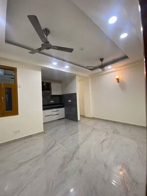 Room in 2 BHK Apartment at Freedom Fighters Enclave – for Rent