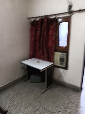 Furnished Amenities in 1 RK Villa at Aliganj – for Rent