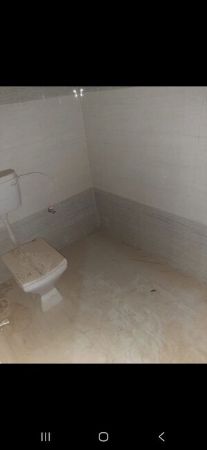 Bathroom in 1 RK Villa at Aliganj – for Rent