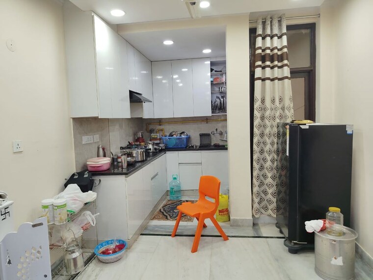 Kitchen/pantry, arjun nagar 3 Bedroom 110 Sq.Yd. Builder Floor In Arjun Nagar Delhi 10614622