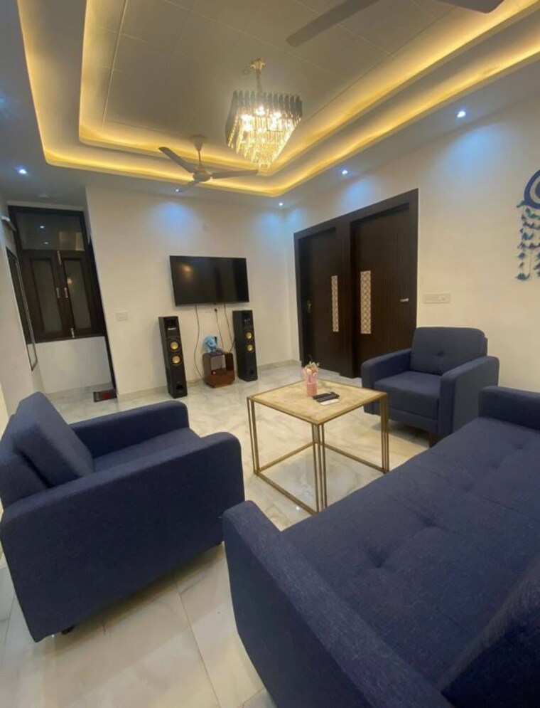 Living Room, freedom fighters enclave 1 Bedroom 600 Sq.Ft. Apartment In Freedom Fighters Enclave Delhi 10614636