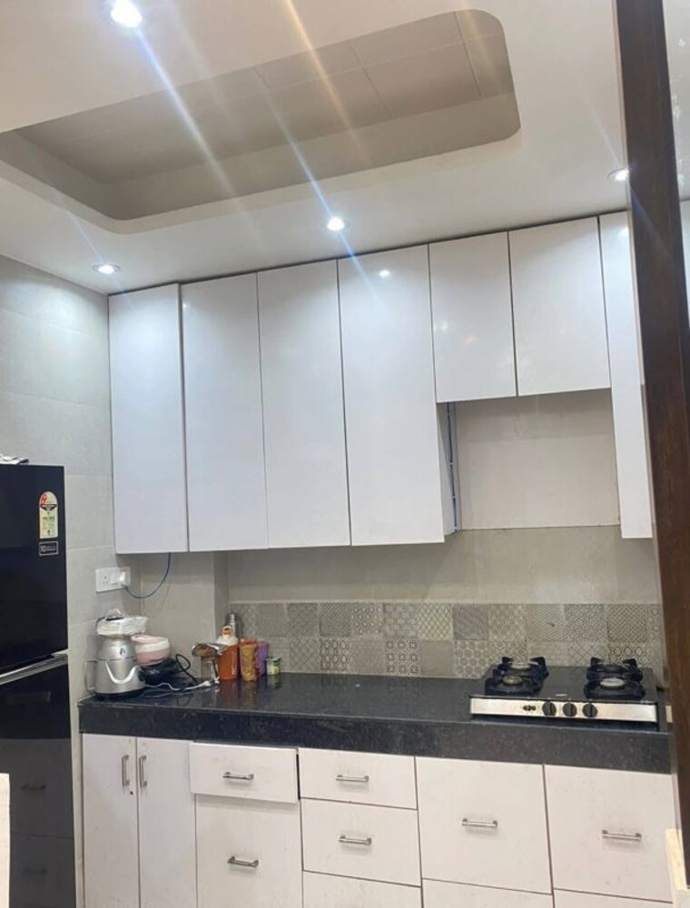 Kitchen, freedom fighters enclave 1 Bedroom 600 Sq.Ft. Apartment In Freedom Fighters Enclave Delhi 10614636