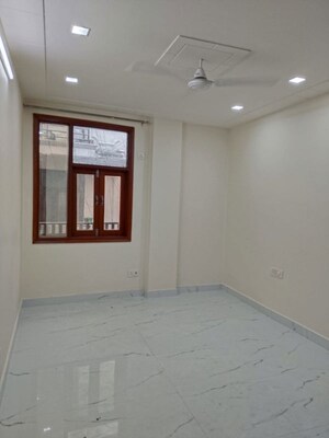 Room in 2 BHK Apartment at Panchsheel Vihar – for Rent