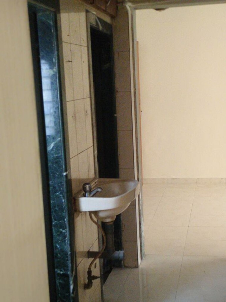 Bathroom, sai-kiran-chs 1 Bedroom 600 Sq.Ft. Apartment In Kalyan West Thane 10614677