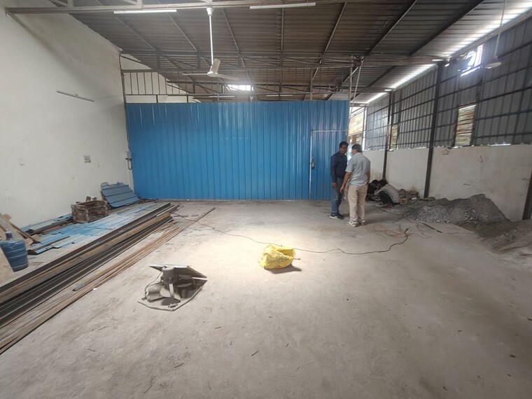  Parking, sector 63 Commercial Warehouse 2500 Sq.Ft. In Sector 63 Noida 10614673