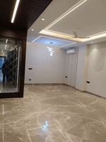 4 BHK + Prayer Room,Servant Room,Study Room,Extra Room,Basement,Store Room 500 Sq.Yd. Builder Floor in New Friends Colony