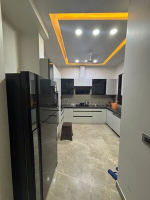 Team Area in 3 BHK Apartment at Bestech Park View Grand Spa, Sector 81 – for Sale
