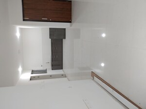 Room in 2 BHK Apartment at Rohan Madhuban, Bavdhan – for Rent