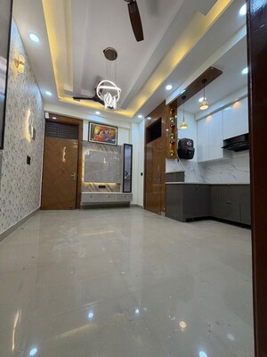 Room in 3 BHK Builder Floor at Vasundhara Sector 5 – for Sale