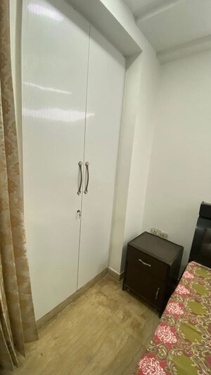 Furnished Amenities in 3 BHK Builder Floor at Rajouri Garden – for Rent