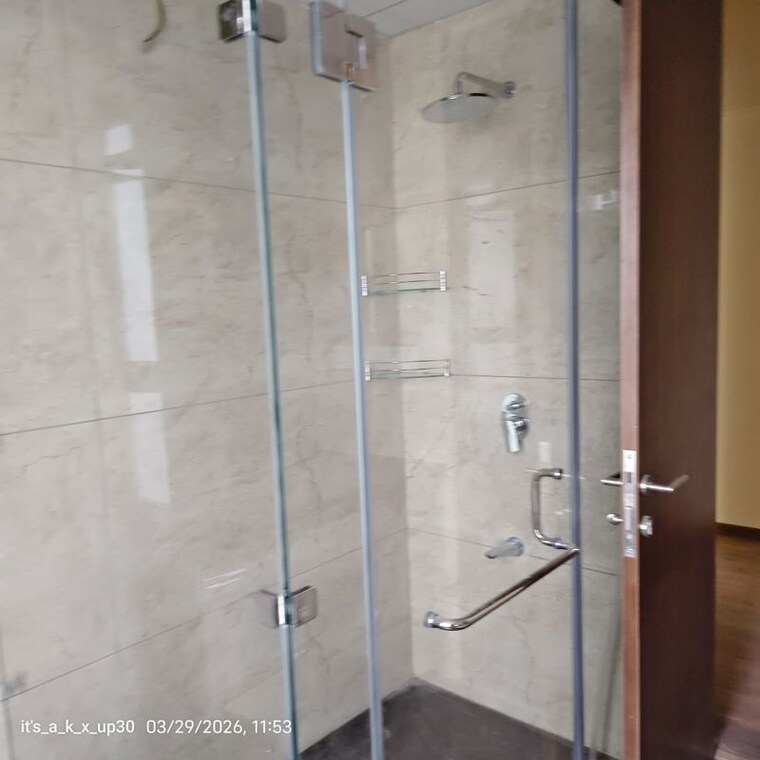 Bathroom, kalpataru-vista 4 Bedroom 3939 Sq.Ft. Apartment In Sector 128 Noida 10614787