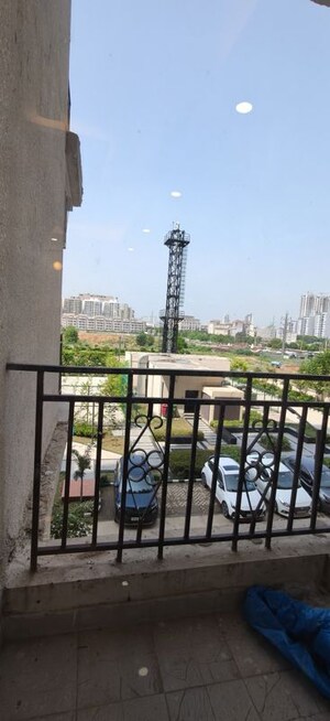 Gym in 2 BHK Apartment at Signature Global Prime, Sector 63a – for Rent