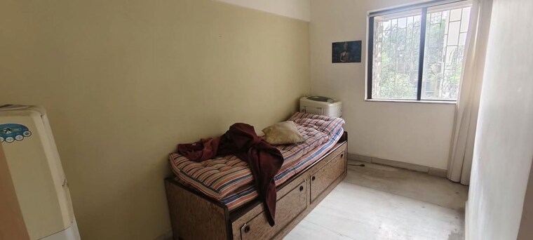 Bedroom, mahim west 1.5 Bedroom 500 Sq.Ft. Apartment In Mahim West Mumbai 10614796